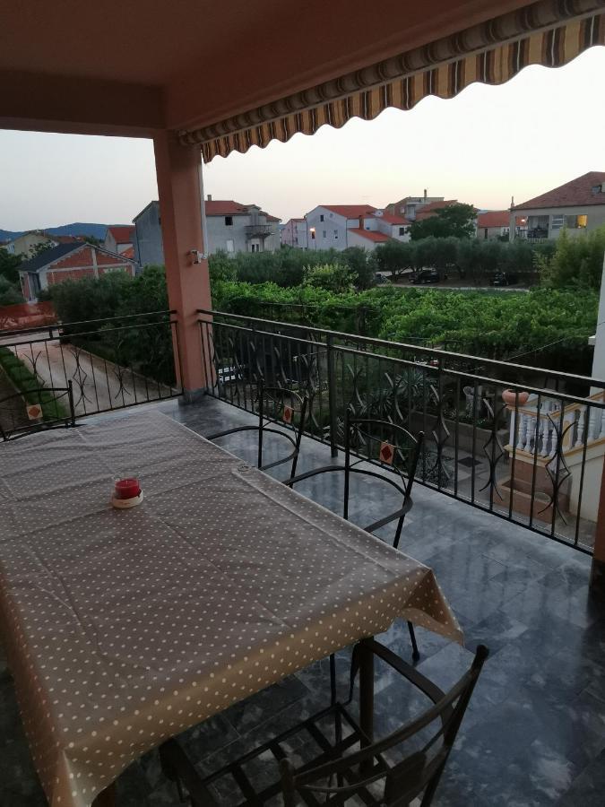 Apartman Konfidenca บีโอกราดนาโมรู ภายนอก รูปภาพ