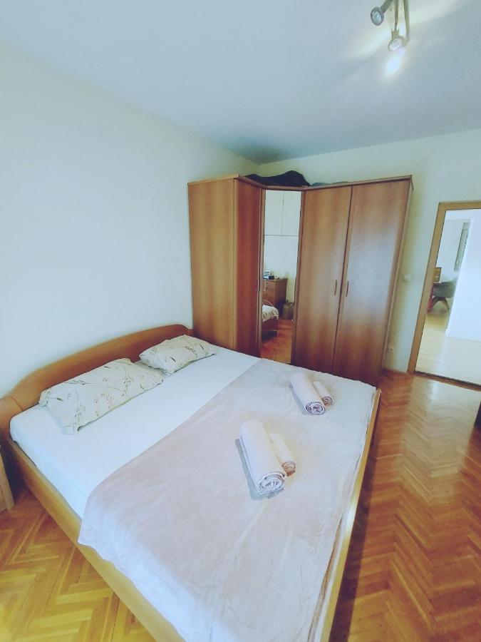 Apartman Konfidenca บีโอกราดนาโมรู ภายนอก รูปภาพ
