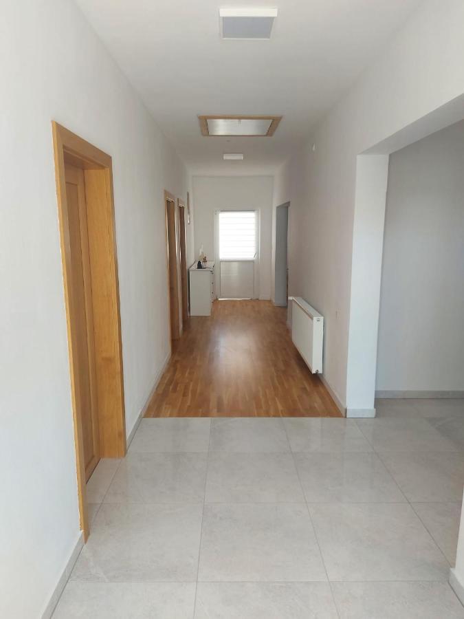 Apartman Konfidenca บีโอกราดนาโมรู ภายนอก รูปภาพ