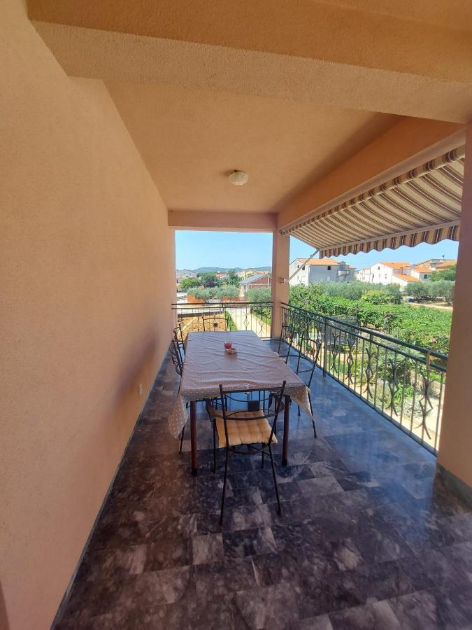 Apartman Konfidenca บีโอกราดนาโมรู ภายนอก รูปภาพ